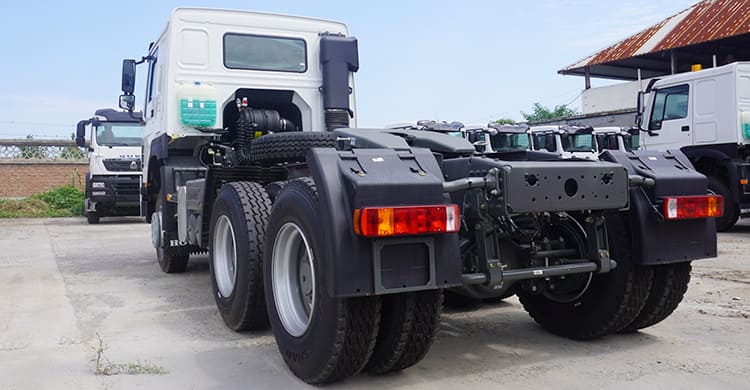 howo 371 tractor