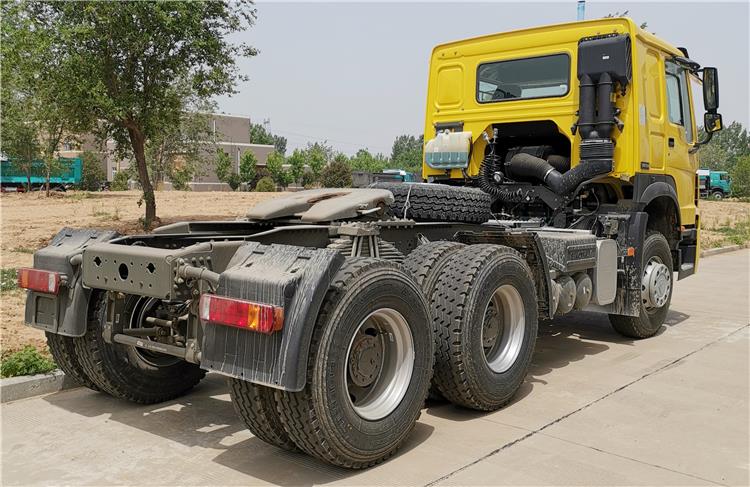 Howo 420 HP Horse Tractor Trucks for Sale In Guinea Kamsar