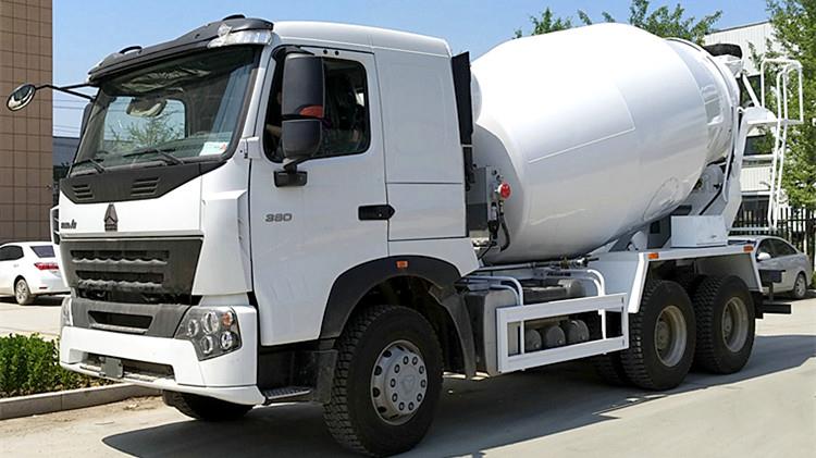 Sinotruk Howo Transit Mixer Truck for Sale Price in Guinea Kankan