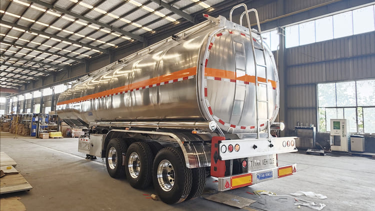 50000 Liters Aluminum Diesel Fuel Tanker Trailer for Sale in Tanzania