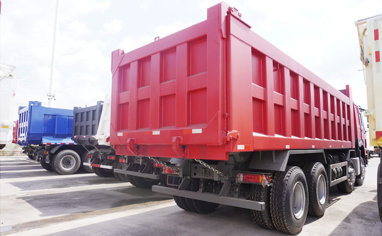 Sinotruk Howo 8x4 12 Wheeler Dump Truck Price in Tanzania