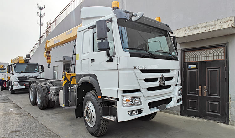 Howo Boom Truck for Sale in Tanzania