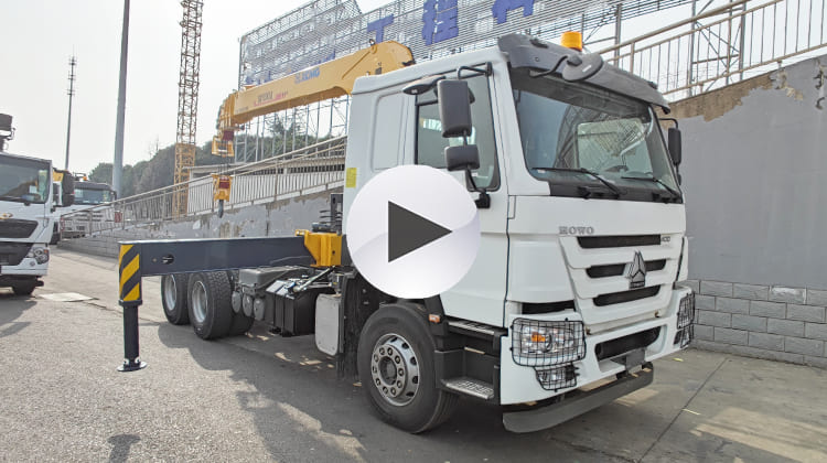 Sinotruck Howo Truck with Crane for Sale in Tanzania