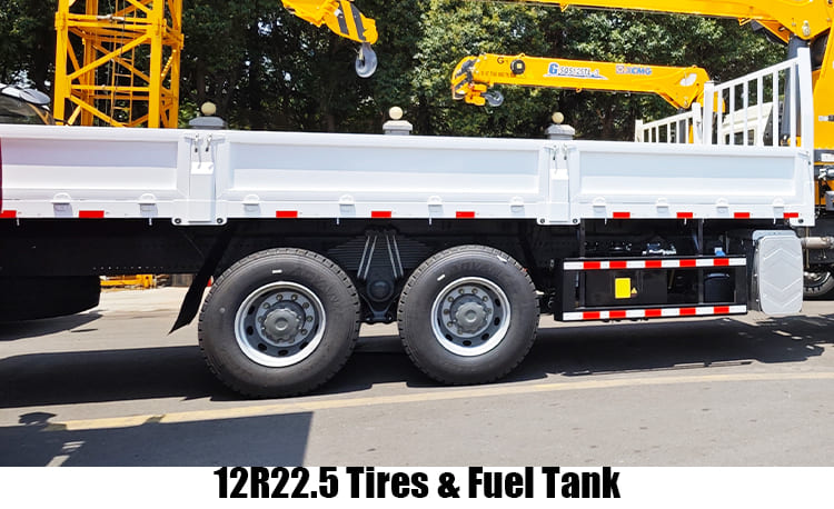 Howo 6x4 Crane Trucks for Sale in Dar es Salaam