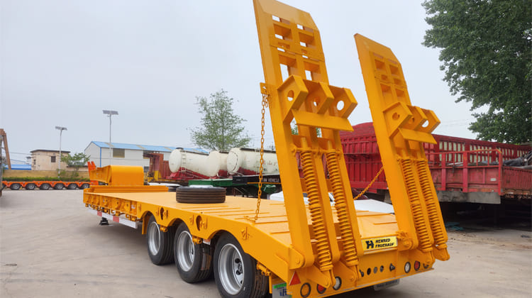 Henred Fruehauf Trailers Prices - 3 Axle Lowbed Trailer in Zambia
