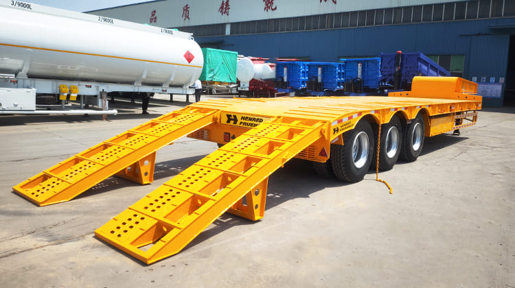 Henred Fruehauf Zambia Tri Axle Low Bed Trailer Price for Sale Near Me