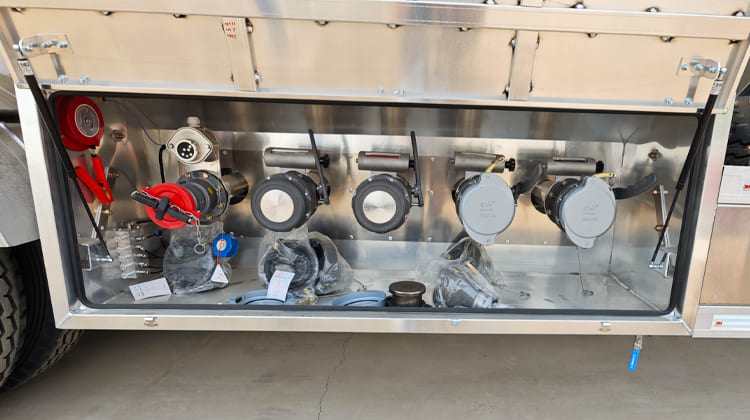 45000 Liters Aluminum Diesel Tanker Trailer Price for Sale in Zambia