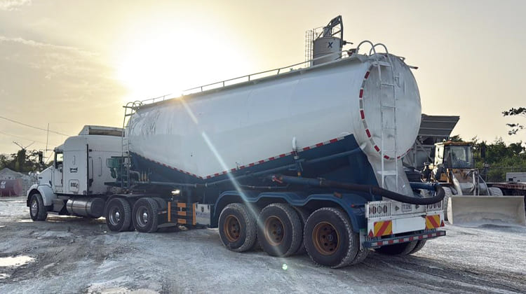 35 CBM Pneumatic Bulk Cement Tanker Trailer Truck Price for Sale in Zambia