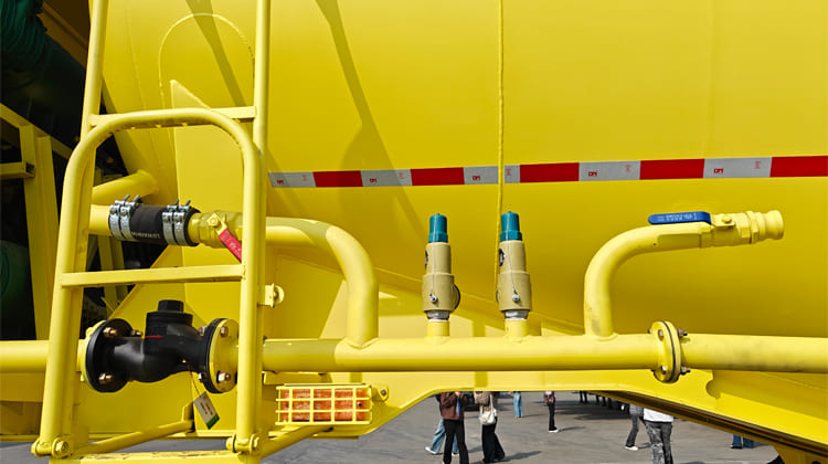 35 CBM Pneumatic Bulk Cement Tanker Trailer Truck Price for Sale in Zambia