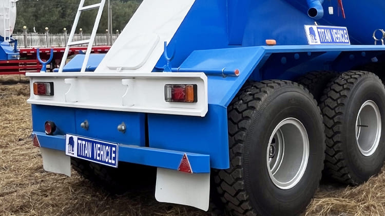 42 CBM Pneumatic Dry Bulk Tanker Trailer for Sale in Zambia