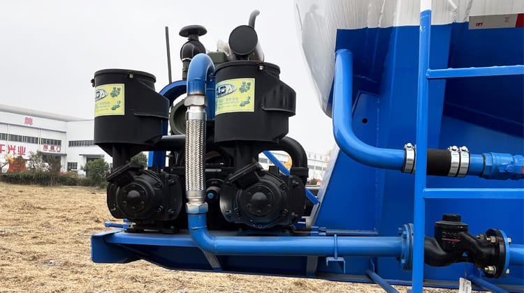 42 CBM Pneumatic Dry Bulk Tanker Trailer for Sale in Zambia