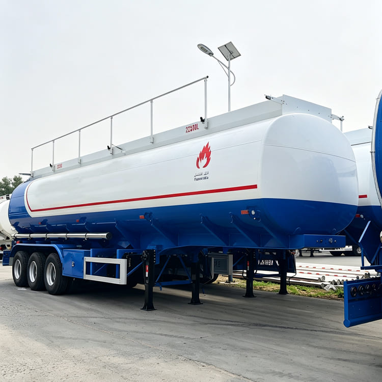 Super Doll VS Titan Diesel Tanker Trailer